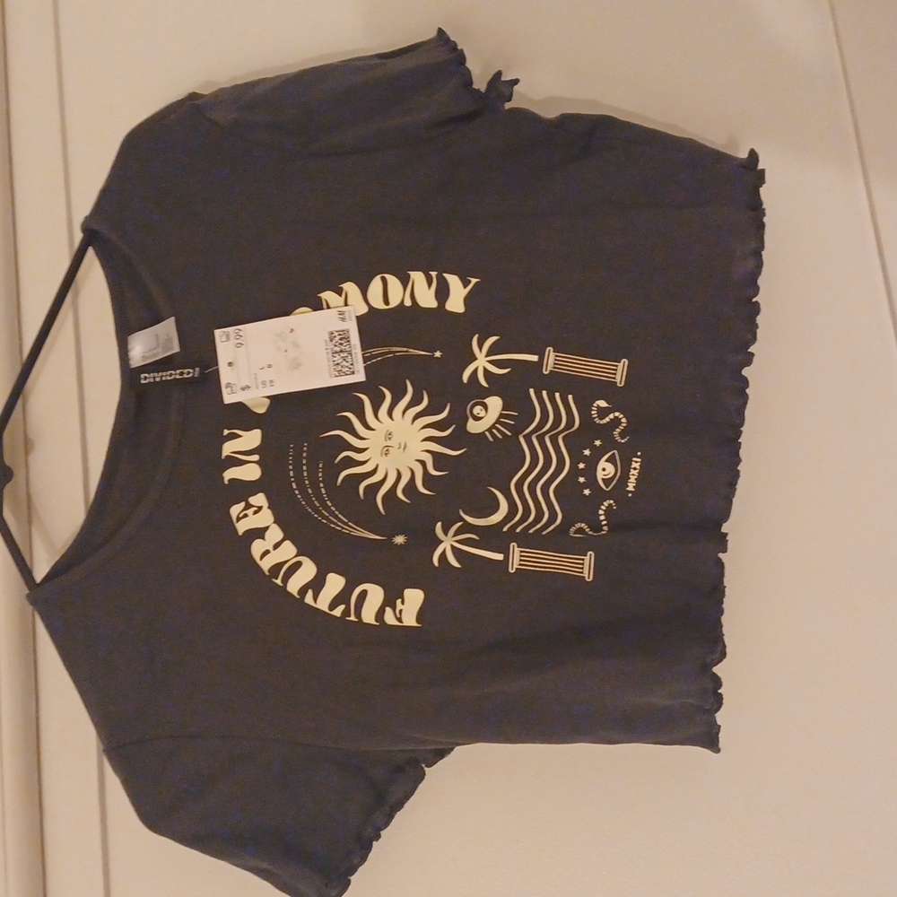 Crop top size large